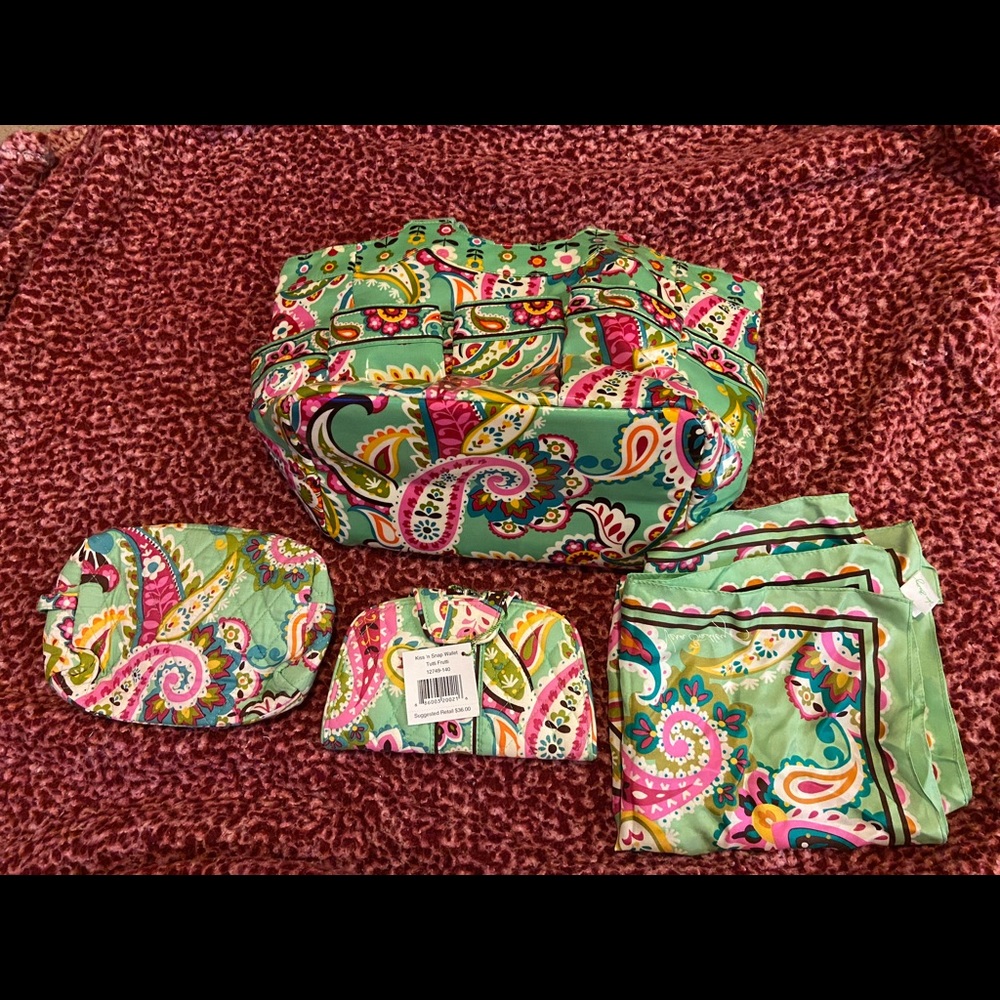 4 piece green vera Bradley set